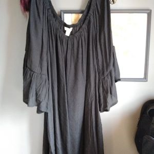 Black elbow length Bell sleeve top